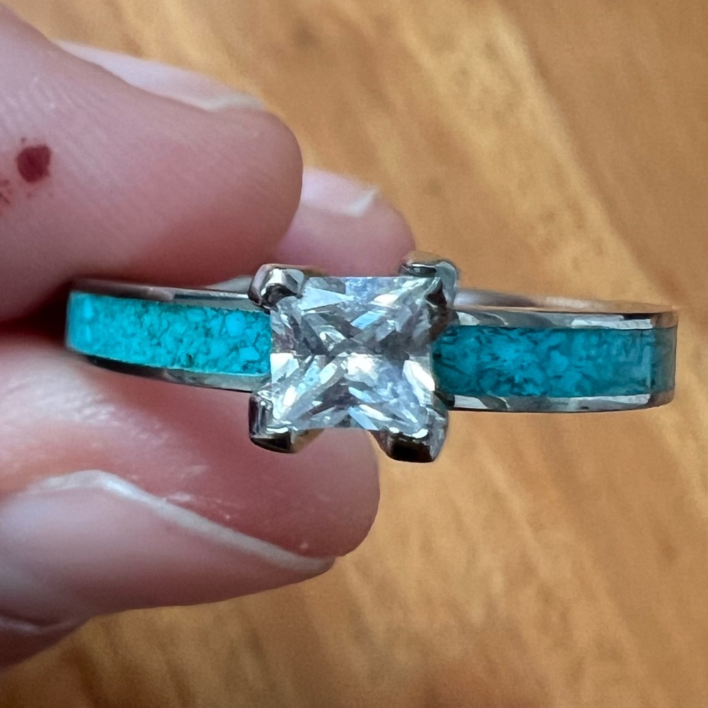 Turquoise solitaire band size 6